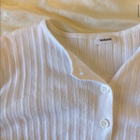 cute little white long sleeve shirt - Picture 2 of 3